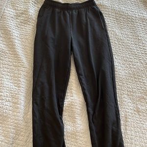 Black alo yoga sweats size xs